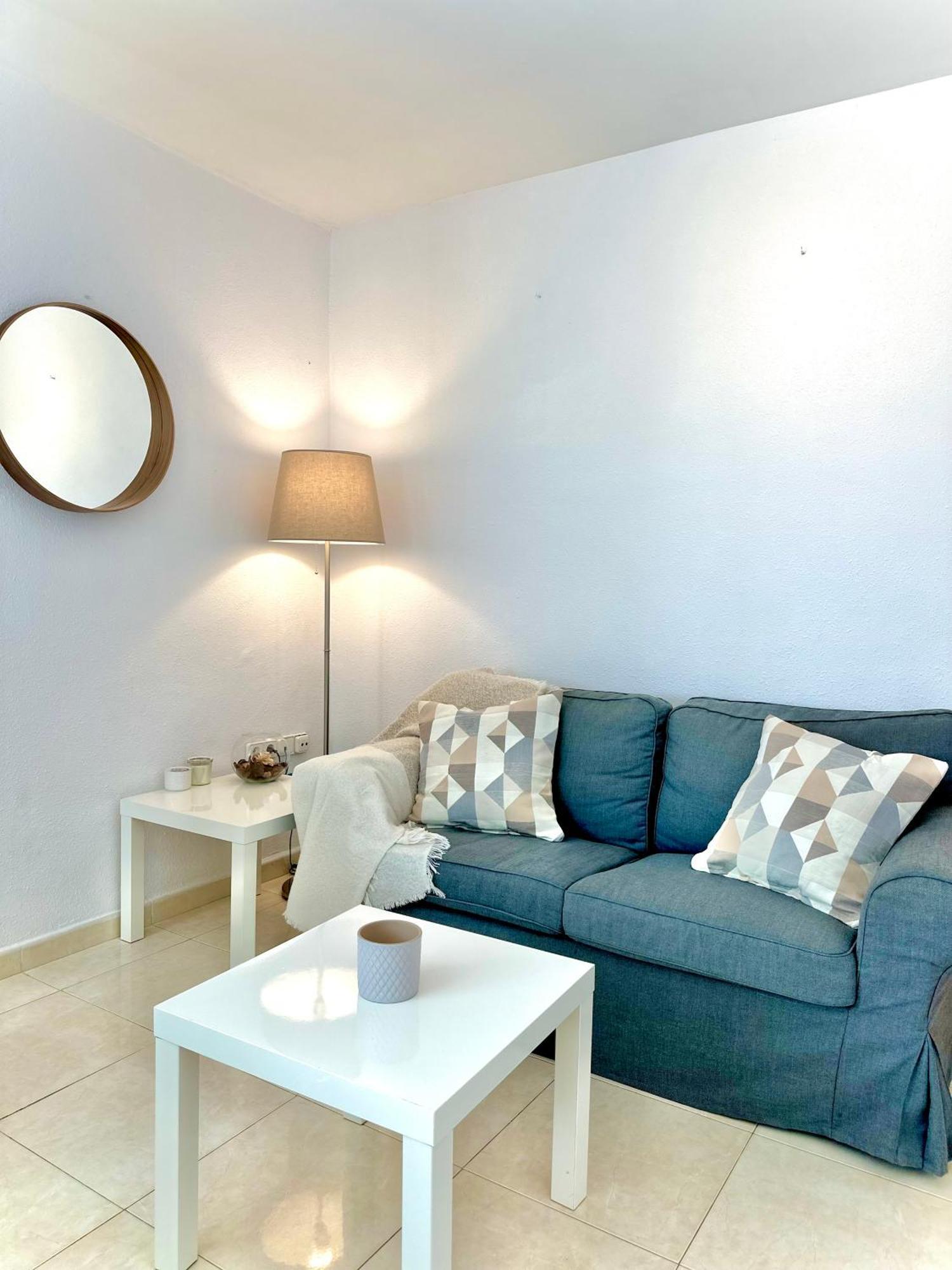 Apartamentos J&K Torremolinos Bagian luar foto