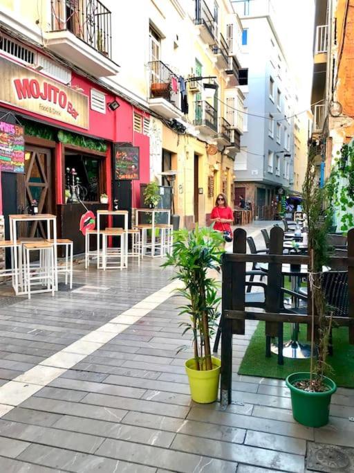 Apartamentos J&K Torremolinos Bagian luar foto