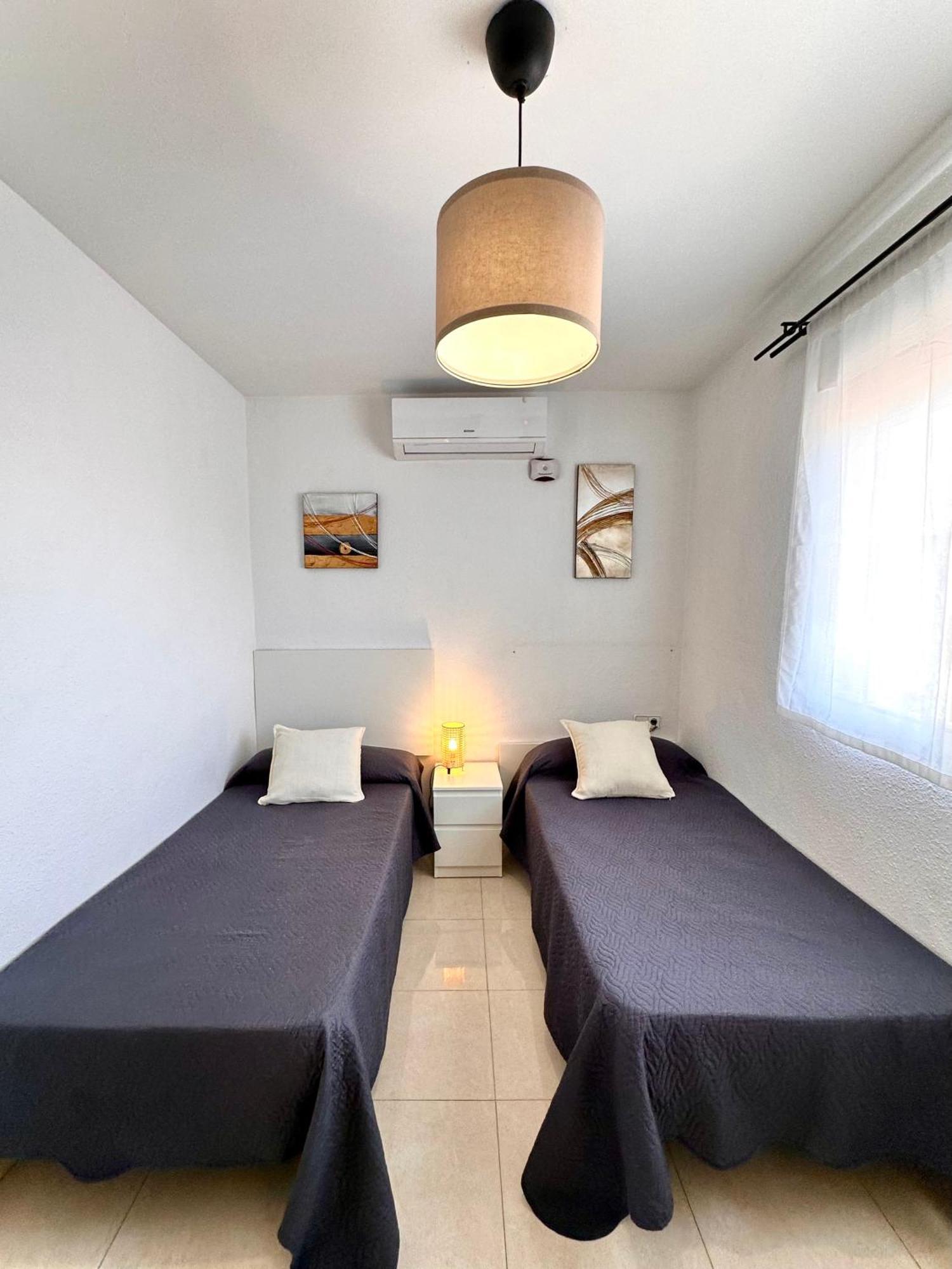 Apartamentos J&K Torremolinos Bagian luar foto
