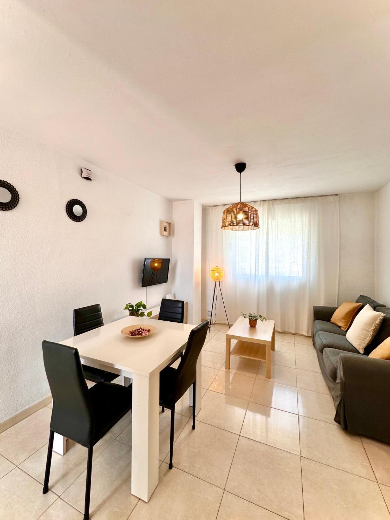Apartamentos J&K Torremolinos Bagian luar foto
