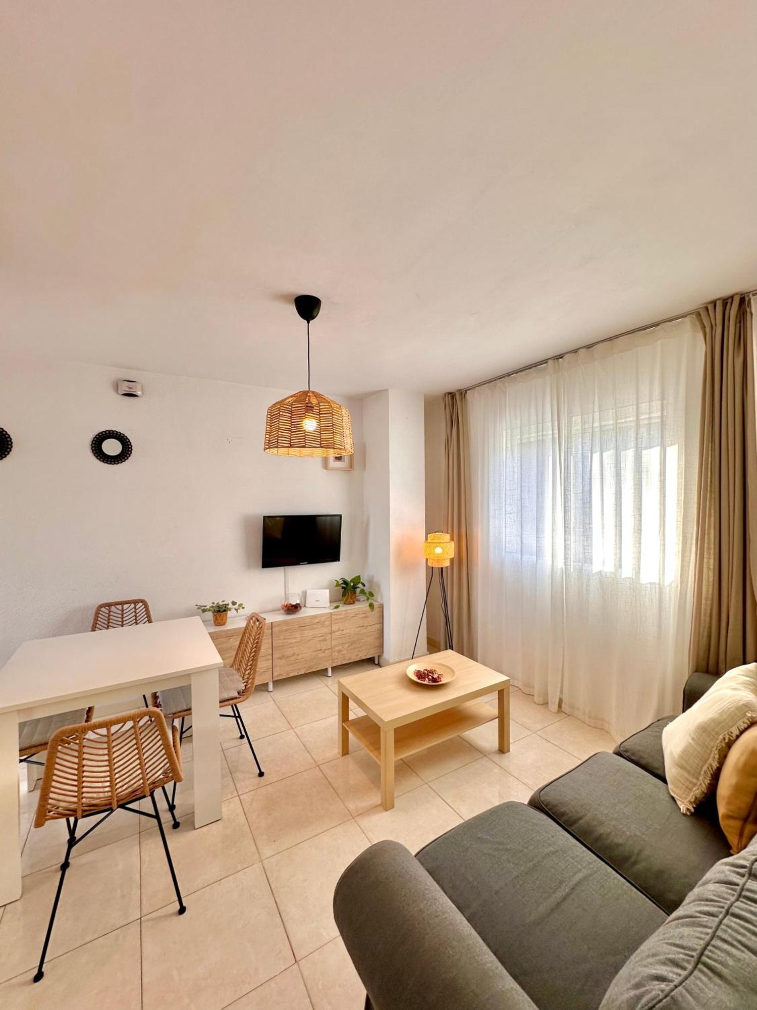 Apartamentos J&K Torremolinos Bagian luar foto